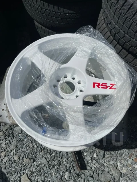 Work RS-Z. 7.0/8.0x17", 5x114.3, ET35/35, �� 99���. ����