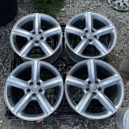 RAYS HFullCross Cross Sleekers Q5