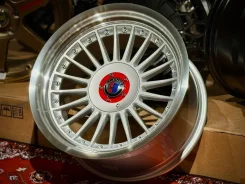 Alpina. 8.0/9.0x17", 5x120, ET20/15, �� 74,1���. ��� ����� �� ����������� ����