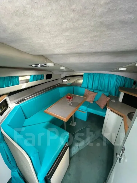 Bayliner. 1992 ���, ����� 11��., ��������� ������������, 520��.�., ������ ����