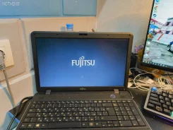 Fujitsu LifeBook A512. 15.6", 1,9����, ��� 8 ��, ���� 64���, WiFi: 1, Bluetooth: 1, ����������� �� 3��. ����