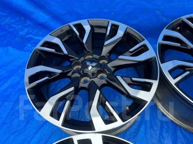 Mitsubishi. 7.0x18", 5x114.3, ET38, �� 65���. ����