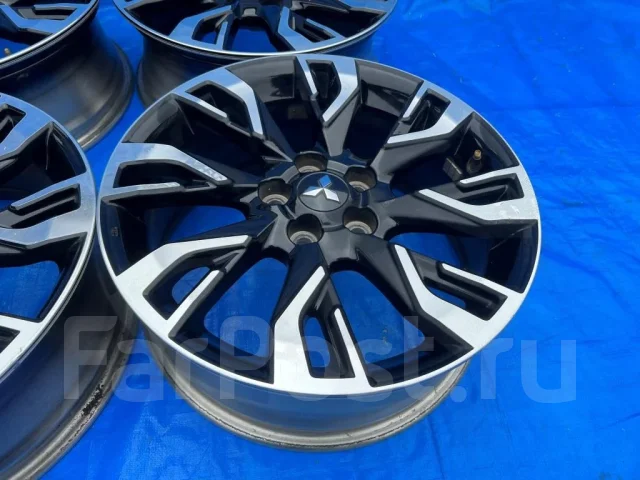 Mitsubishi. 7.0x18", 5x114.3, ET38, �� 65���. ����