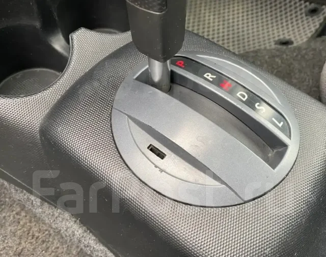 Honda Fit. ��������, ��������, 1.3 (63��.�.), ������, 300����. �� ����