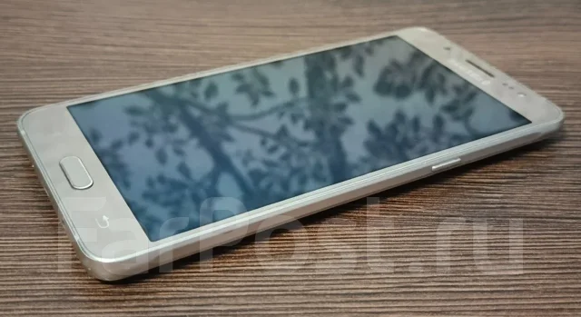 Samsung Galaxy J5 2016. �/�, 16 ��, �������, 3G, 4G LTE, Dual-SIM ����
