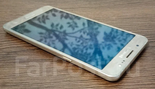 Samsung Galaxy J5 2016. �/�, 16 ��, �������, 3G, 4G LTE, Dual-SIM ����