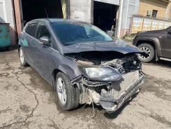 Ford Focus. CB8, IQDA ����
