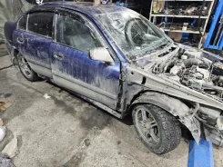 Mitsubishi Carisma. DA1A, 4G92 ����