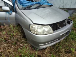 Nissan Liberty ����