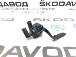 �������������� ����� Skoda Octavia RS 2012 5N0965561 A5 (1Z) 2.0 CEGA 5N0965561 ����