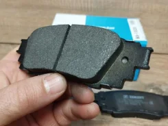 ��������� ������� Toyota C-HR 2023-2025 BS1525, ������ BS1525 ����