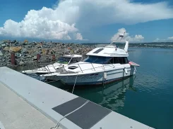 Bayliner. 1992 ���, ����� 9,3��., ��������� ������������, 490��.�., ������ ����