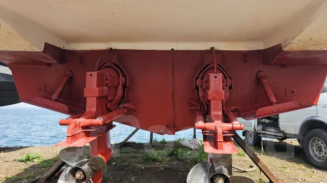 Bayliner. 1992 ���, ����� 9,3��., ��������� ������������, 490��.�., ������ ����