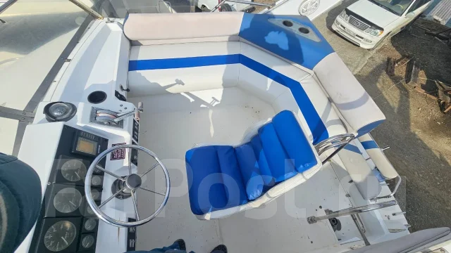 Bayliner. 1992 ���, ����� 9,3��., ��������� ������������, 490��.�., ������ ����