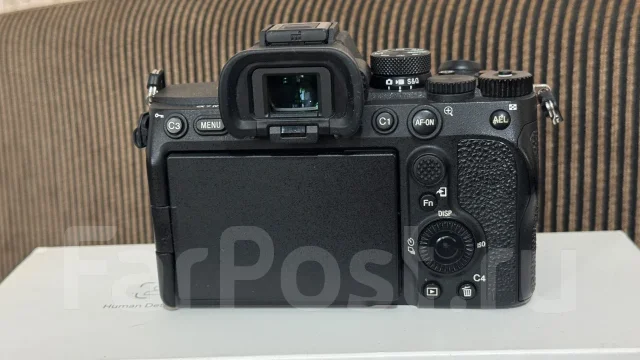 Sony Alpha ILCE-7 IV. 20 � ����� �� ����