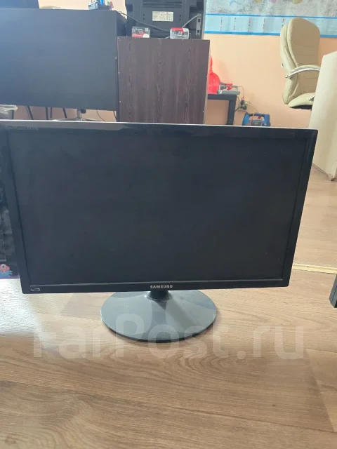 Acer. 15", ���������� �� (LCD, LED, QLED) ����