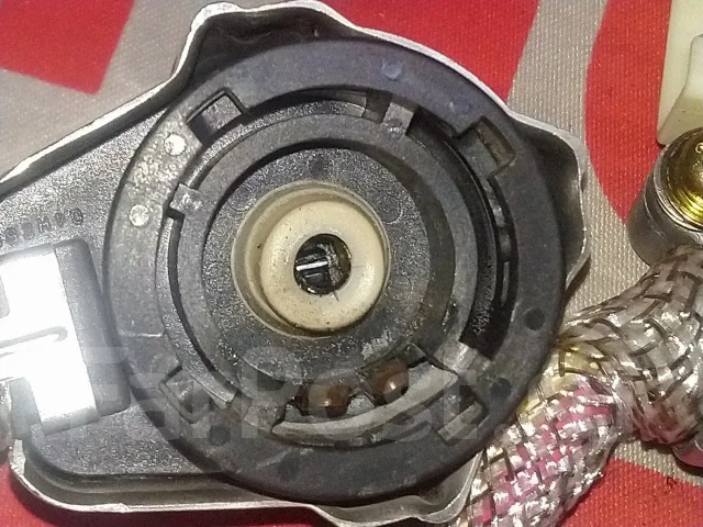���� ������� Toyota �������� 81107-52280 ����