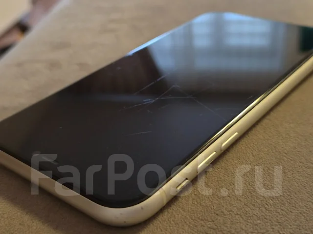 Apple iPhone 11. �/�, 128 ��, �����, 4G LTE, NFC, ������� �������, ������������ ������� ����