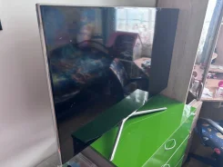 Samsung. LCD (��) ����