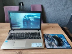 Asus. 16.4", 2����, ��� 2048 ��, ���� 120���, WiFi: 1, Bluetooth: 1 ����