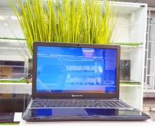 Packard Bell ����