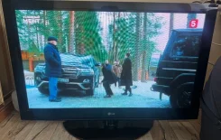 LG 42PQ200R ����