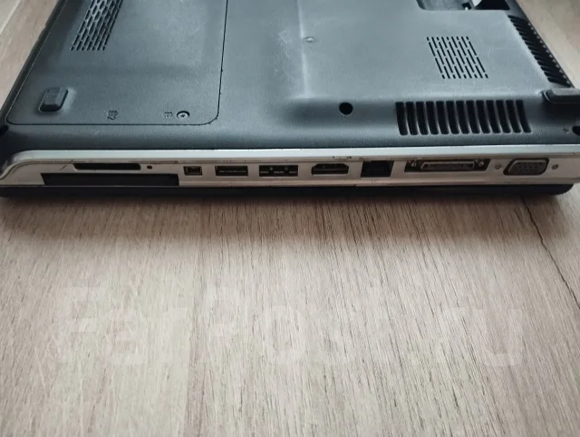 HP Pavilion dv7-3129er. 17.3", 2,4����, ��� 4 ��, ���� 10���, WiFi: 1, Bluetooth: 1, ����������� �� 2��. ����