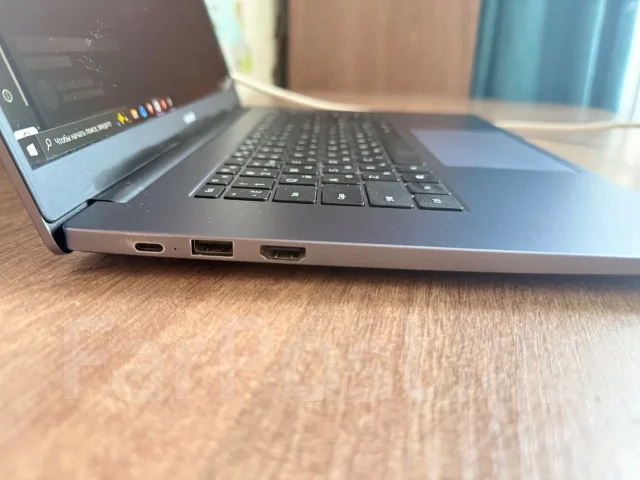Honor MagicBook 15. 15.6", ��� 8 ��, ���� 238���, WiFi: 1, Bluetooth: 1 ����