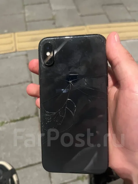 Apple iPhone X. �/�, 64 ��, ������, 4G LTE, NFC, eSIM ����