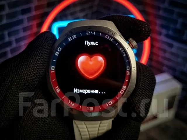 Huawei. GPS, NFC, IP67 ����