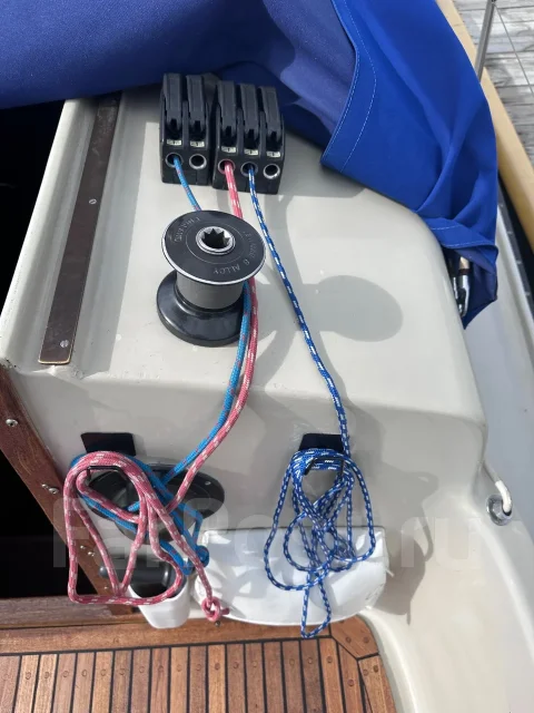 �������� ���� Albin Vega 27. ����� 8,25��., 1978 ��� ����