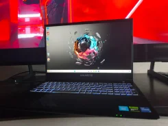 Gigabyte. 4,2����, ��� 16 ��, ���� 512���, WiFi: 1, Bluetooth: 1, ����������� �� 2��. ����