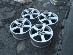 VST R