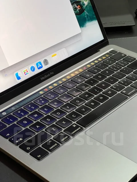 Apple MacBook Pro 13 2020. 13.3", 1,4����, ��� 8 ��, ���� 256���, WiFi: 1, Bluetooth: 1, ����������� �� 4��. ����