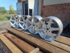 4 Racing. 9.0/8.0x18", 5x114.3, ET-38/-45, �� 72���. ����