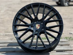 Porsche. 9.5/11.0x21", 5x130, ET46/58, �� 71,6���. ����