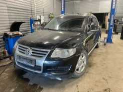Volkswagen Touareg. 7L6, AYH ����