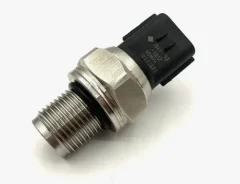 ������ �������� ����� Komatsu 7861-93-1811 7861931812 ����