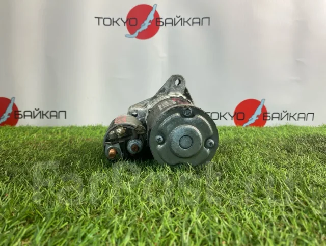 ������� Nissan Note 233001HC1A E12 HR12DDR 233001HC1A ����