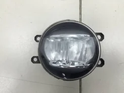 ���� ��������������� ������ Toyota Camry Xv70 2017-2021 8121048051 8121048051 ����