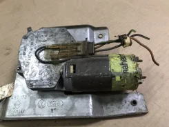 �������� ����������������� Volkswagen Passat 701955713C B2, ������ 701955713C ����