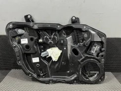 ��������������� Volkswagen Touareg 2013 7P6837461B NF 3.0 CJMA, �������� ����� 7P6837461B ����