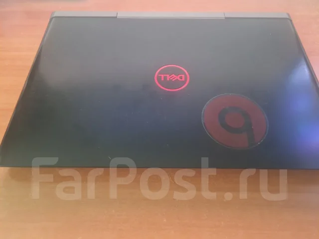 Dell Inspiron 7577. 15.6", 2,8����, ��� 16 ��, ���� 256���, WiFi: 1, Bluetooth: 1, ����������� �� 100��. ����