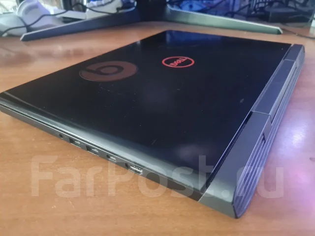 Dell Inspiron 7577. 15.6", 2,8����, ��� 16 ��, ���� 256���, WiFi: 1, Bluetooth: 1, ����������� �� 100��. ����