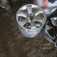 Qualex. 7.5x18", 6x139.7, ET25 ����