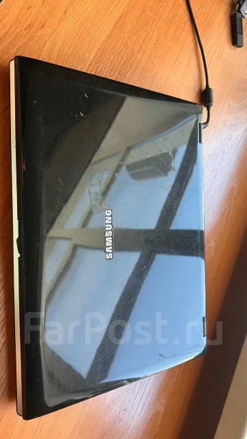 Samsung R60 Plus. 15.4", 2����, ��� 4 ��, ���� 160���, WiFi: 1, Bluetooth: 1, ����������� �� 1��. ����