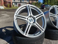 Bridgestone Potenza Adrenalin SW005. 8.5x18", 5x114.3, ET42, �� 75���. ����