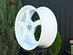 Advan Racing GT Beyond. 7.5x17", 5x100, ET38, �� 73,1���. ����