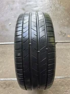 Kumho Ecsta HS52