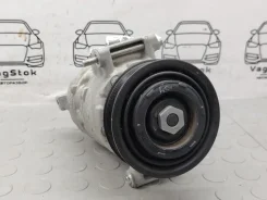 ���������� ������������ Audi Q5 8R 2013 8T0260805E ����������� 5 �� CNCD 8T0260805E ����